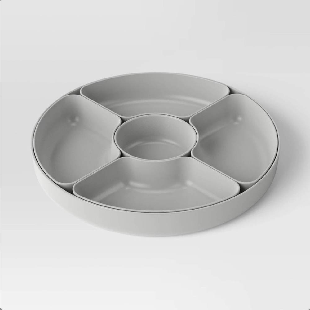 6 Ct Room Essentials Gray 5-Section Snack Server with Dip Bowl